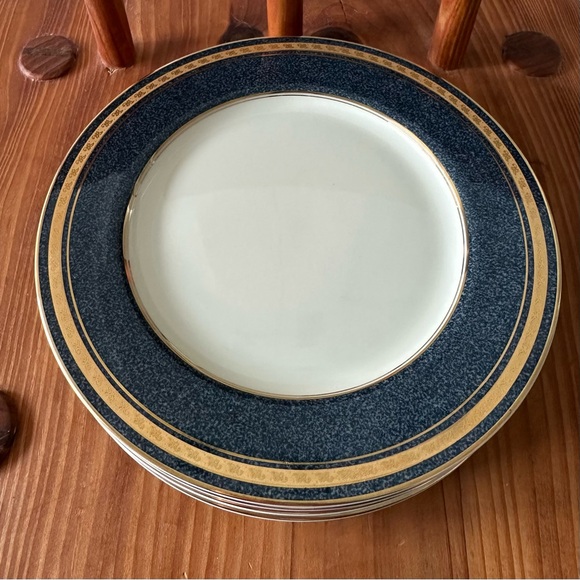 Set of 4 Mikasa Imperial Lapis Grande Ivory 7.5" Salad Plate Blue Gold - Picture 6 of 6